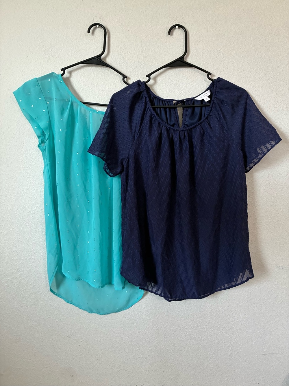 Women’s short sleeve blouse lot Liz Claiborne turquoise and Lauren Conrad navy